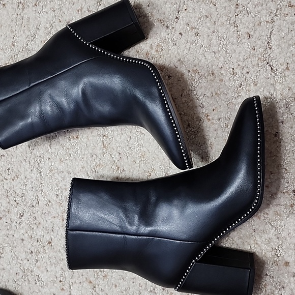 Coach Boots - Picture 1 of 6